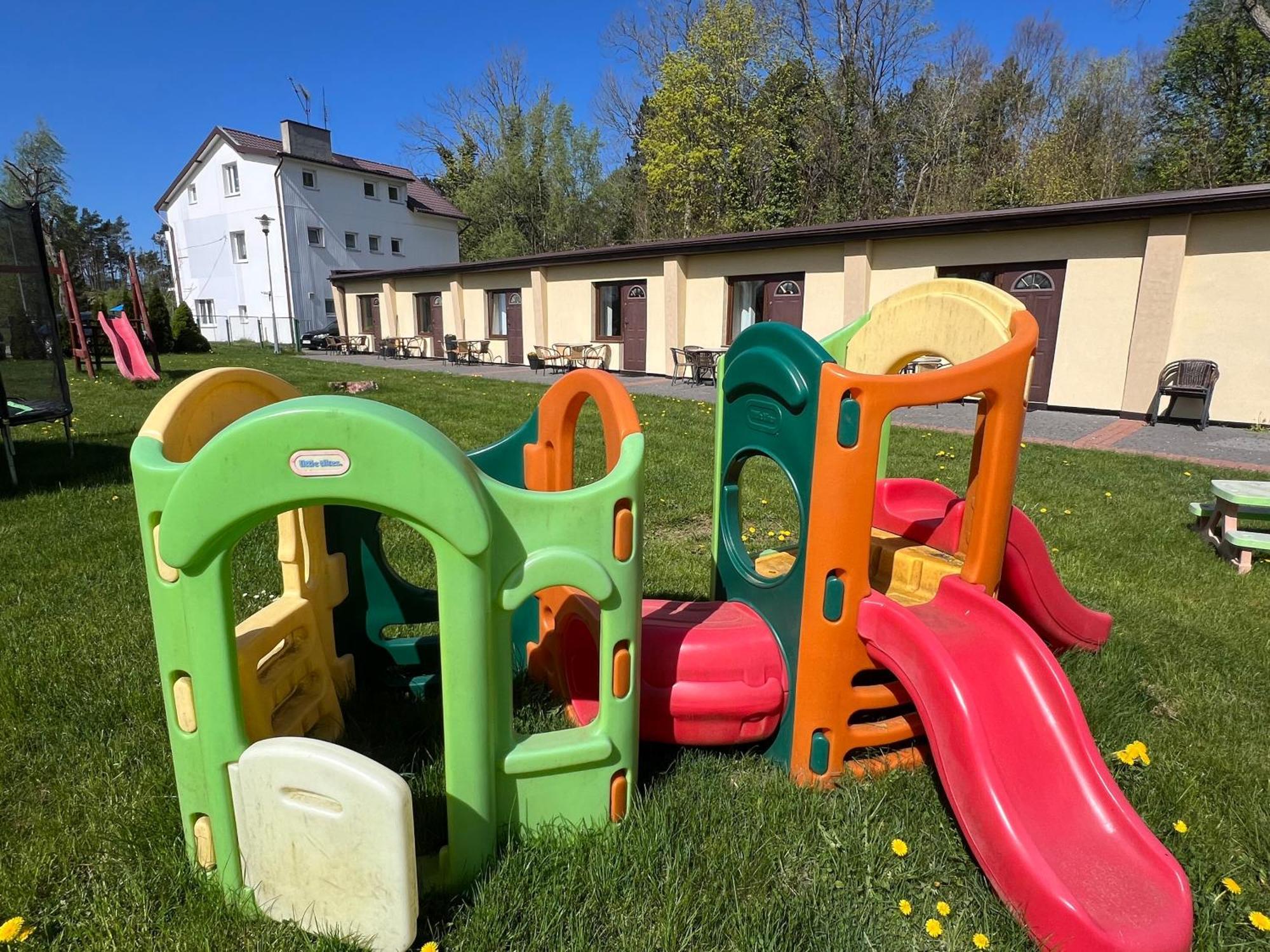Osrodek Rodzinny "Pod Wydmami" Przy Plazy , Plac Zabaw , Rowery Sarbinowo Esterno foto