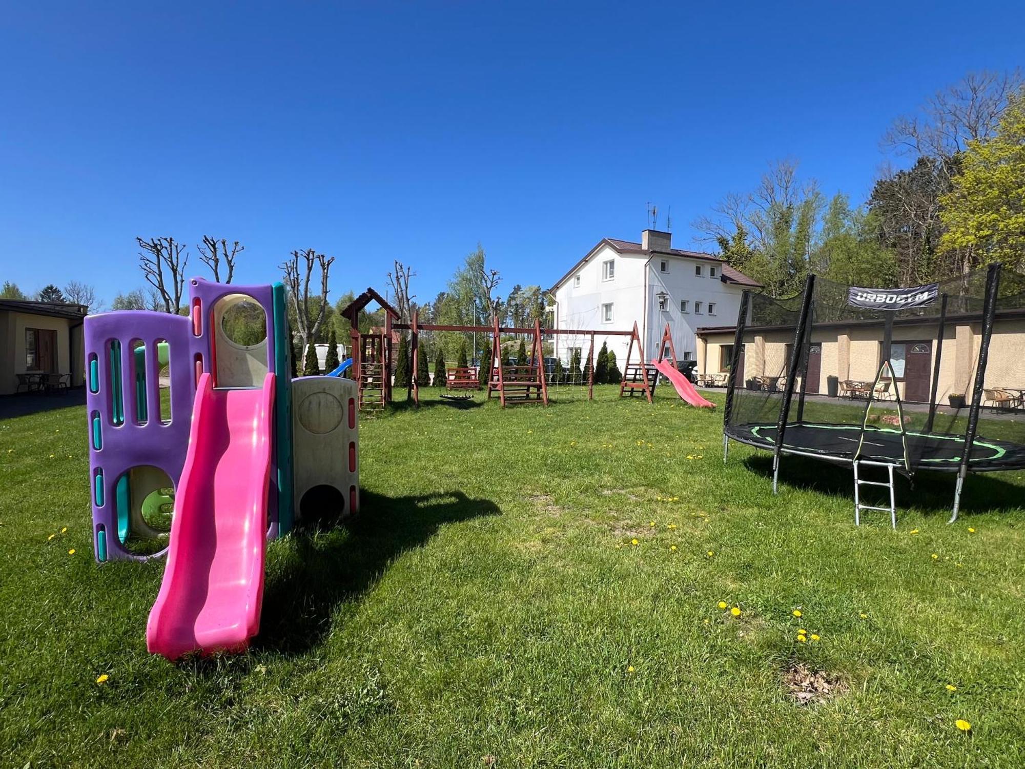 Osrodek Rodzinny "Pod Wydmami" Przy Plazy , Plac Zabaw , Rowery Sarbinowo Esterno foto