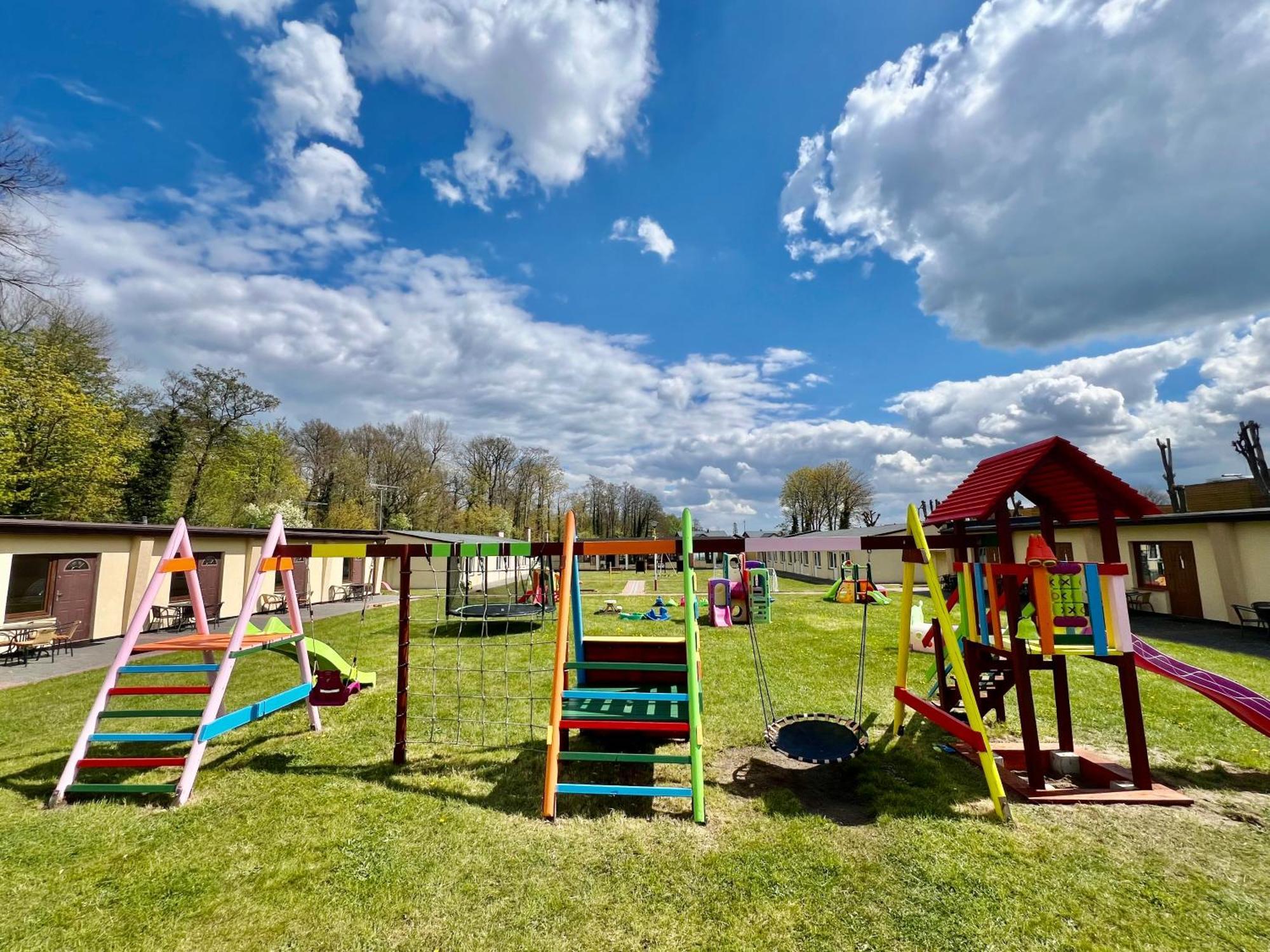 Osrodek Rodzinny "Pod Wydmami" Przy Plazy , Plac Zabaw , Rowery Sarbinowo Esterno foto