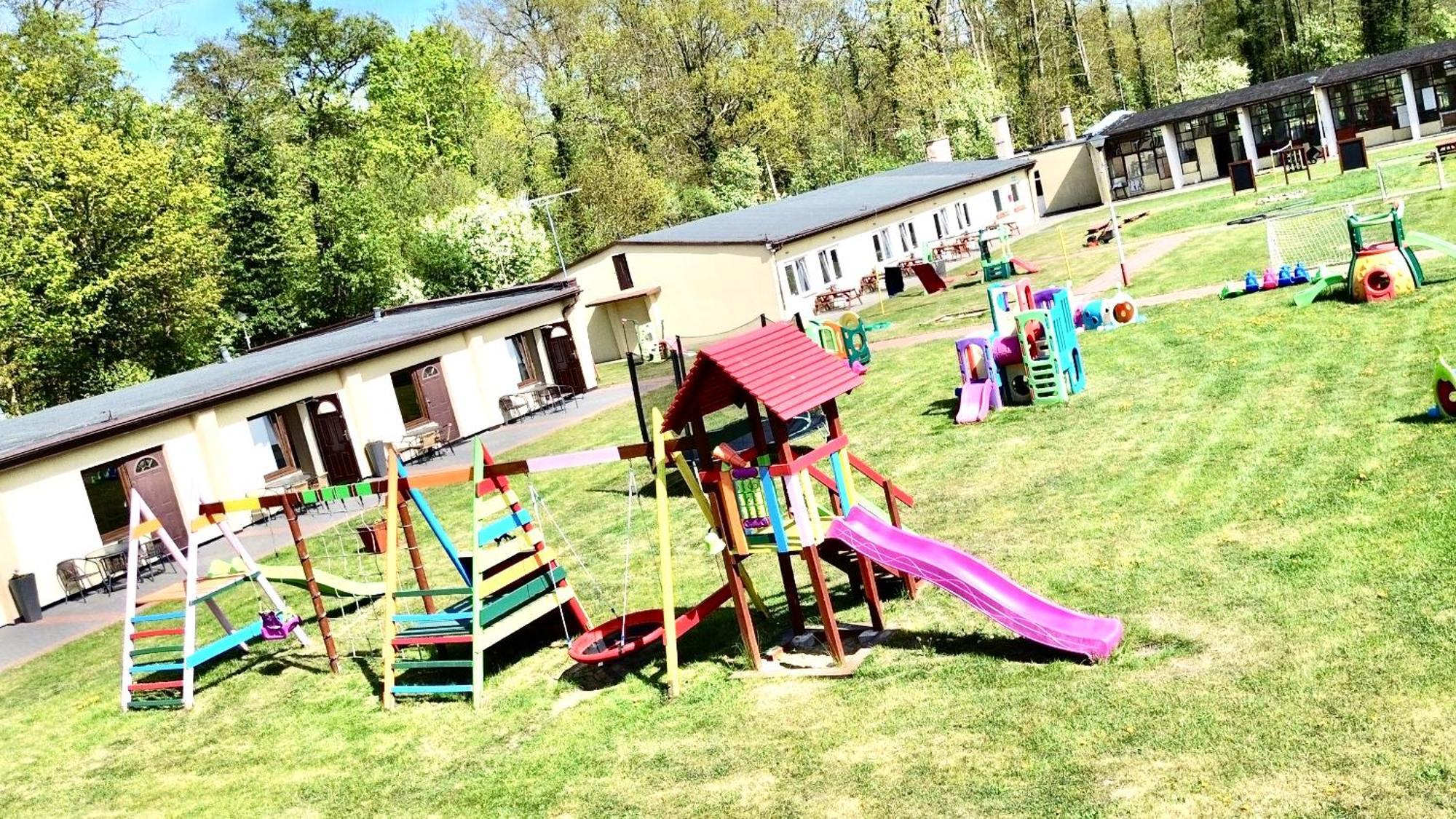 Osrodek Rodzinny "Pod Wydmami" Przy Plazy , Plac Zabaw , Rowery Sarbinowo Esterno foto